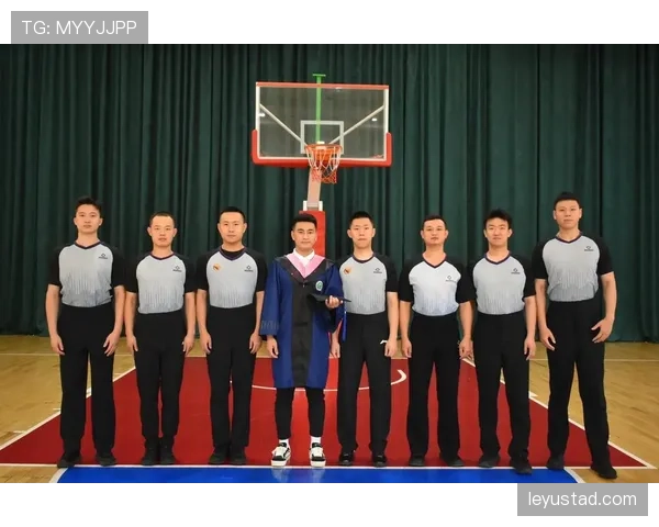 篮球争球判定规则全面解析，裁判如何决定球权